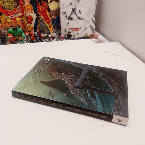 Alan moore jacen burrows - &,